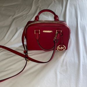 Michael Kors clutch red